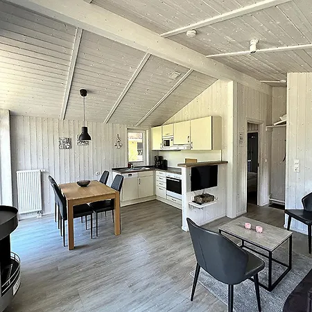 Semesterbostad Strandhaus Schatzkiste 9