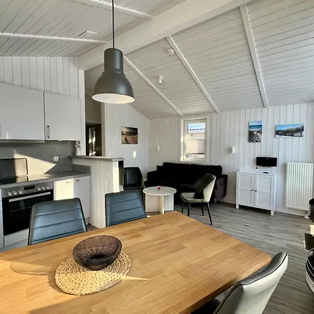 Strandhaus Schatzkiste 9 Tatil Evi *